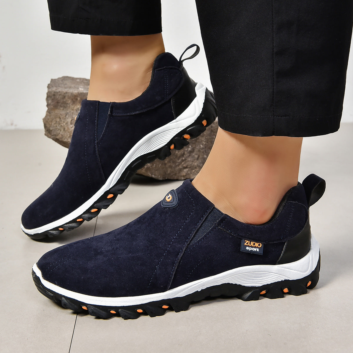 Inwalks® | Ortopedska obutev za prosti čas z ergonomsko obliko, ki lajša bolečine v stopalih, kolenih in hrbtu.